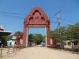 Brama do wsi z pagodą